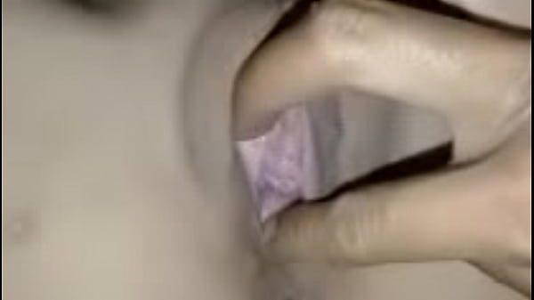 Fucking the pussy of a beautiful Thai student with a white clit, a smooth, hairless pussy, a very beautiful pussy, worth licking, giving her a cock to suck until she cums, the head of the cock is so thrilling.