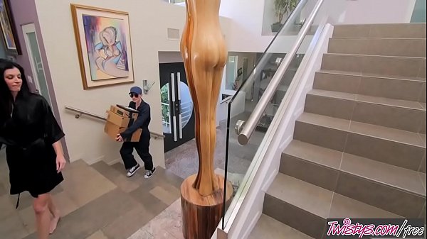 Download Video - Twistys - She Knows How To Deliver India Summers&nbsp;Riley Nixon When Girls Play