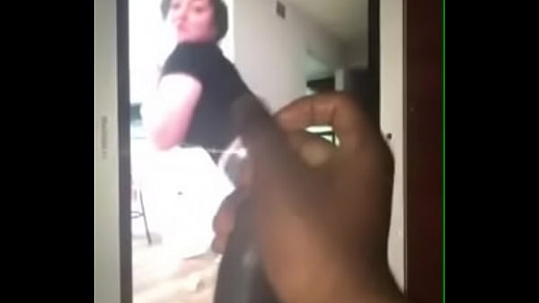 Emerald Reçoit Un Hommage