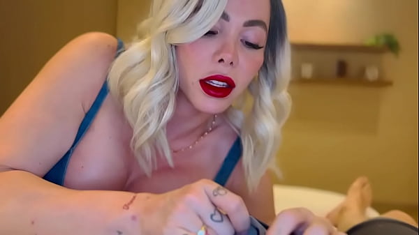 Preco boy fucks me, he cums in the first stink