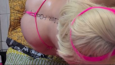 Rich fuck with lots of oil in the ass - Little cake69 -
