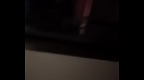 ela sentando com vontade