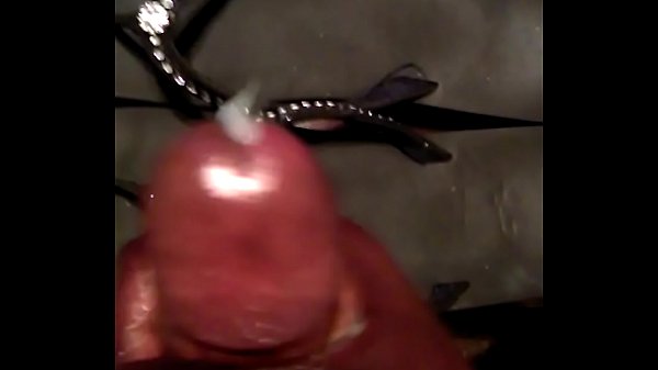 Cumshot on wife's worn out sandals