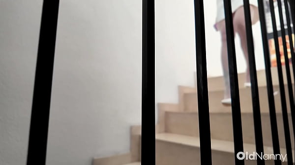 Tattooed MILF Emma Rubish With Young Plumber