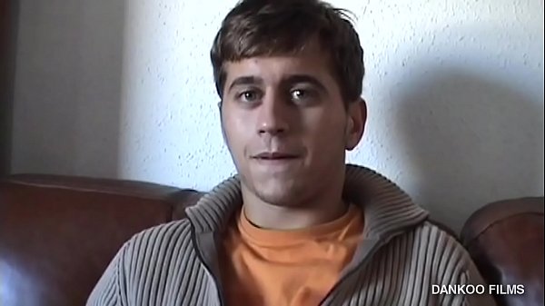 Download Video - Cuando me masturbo llamo a mi vecino el casado&comma; para que me eche una mano &lpar;nunca mejor dicho&rpar;&period;