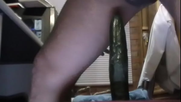 Download Video - Quiero un pene real