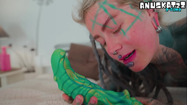 Dread Horny Girl I Masturbate and Fuck My Pussy...