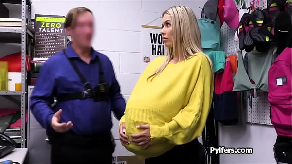 Blonde pays for food with blowjob