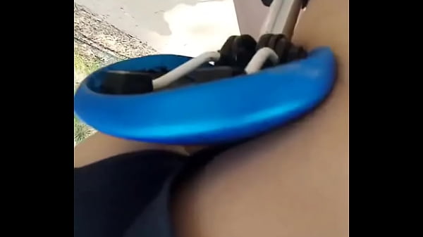 Así se verían mis nalgas si estuvieras detrás d...