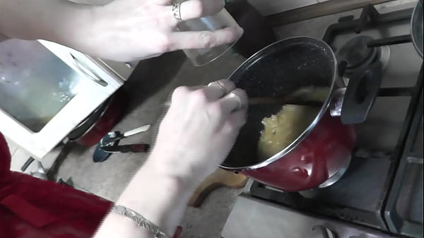 Nude Cooking Erotic Kitchen Sexy Frina. Sexy mommy MILF without panties cooks onion soup with and cognac in transparent peignoir and stockings. Booty, shaved pussy, ass. Home nudity