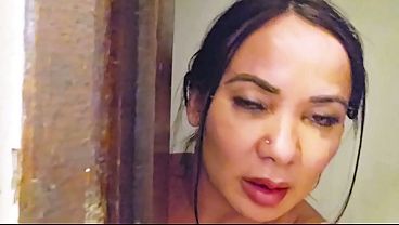 MADRASTA GOSTOSA EM CASA É UMA TENTAÇÃO.