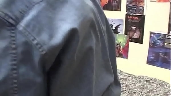 The young man seduced a mature man and proceeded to fuck him