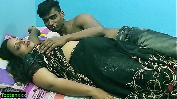 Download Video - Indian hot stepsister getting fucked by junior at midnight&excl;&excl; Real desi hot sex