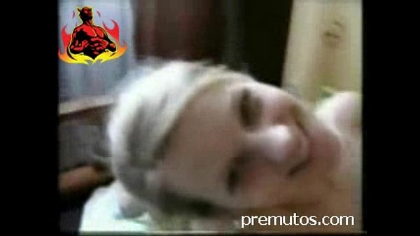 Das erste Mal Sex mit der neuen Studentinnenfreundin [2v2]