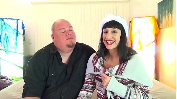 Mistletoe Treat - Fat Bottom Babe Gets Fucked & Facialled