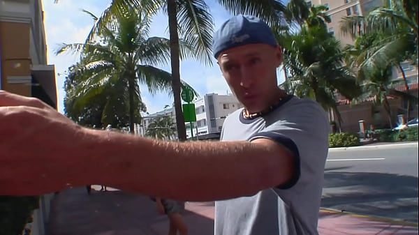 Dawnson Daily Is The Hottest Mom In Town