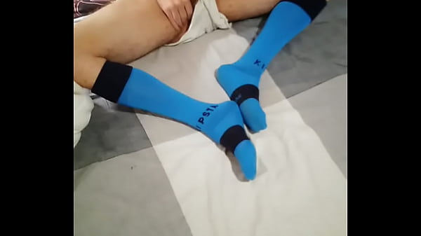 Me and a hard boner under my shorts, after play...