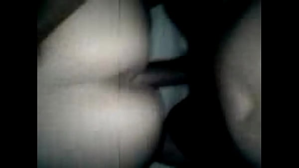 Le Lapin Des Neiges Prend Des Backshots, Des Manèges Et Une Énorme Charge