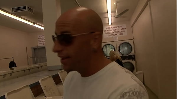 Barry Fucks the Horny MILF !