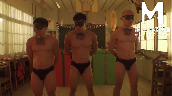 ModelMedia Asia - Have a group sex party on Christmas Eve with a girl dressed as Santa!
