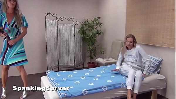 Kate gets a bare back whipping 0301