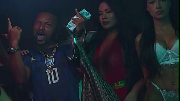 World Cup: Brazilian woman with a big butt has sex while wearing the Brazil jersey.
