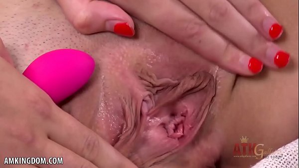 Download Video - Skinny Emily Blacc rubs her wet pussy for you