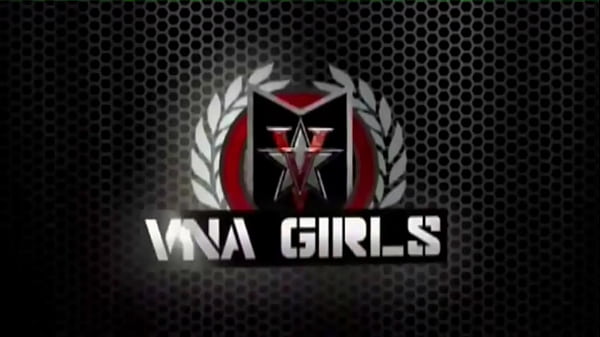 Super Horny Sara Jay Shakes Her Ass As She Finger Fucks Herself!