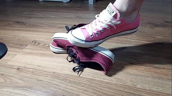 converse stomp
