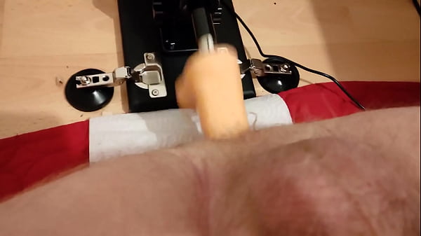 Download Video - Goldenchibre - fuckmachine fast