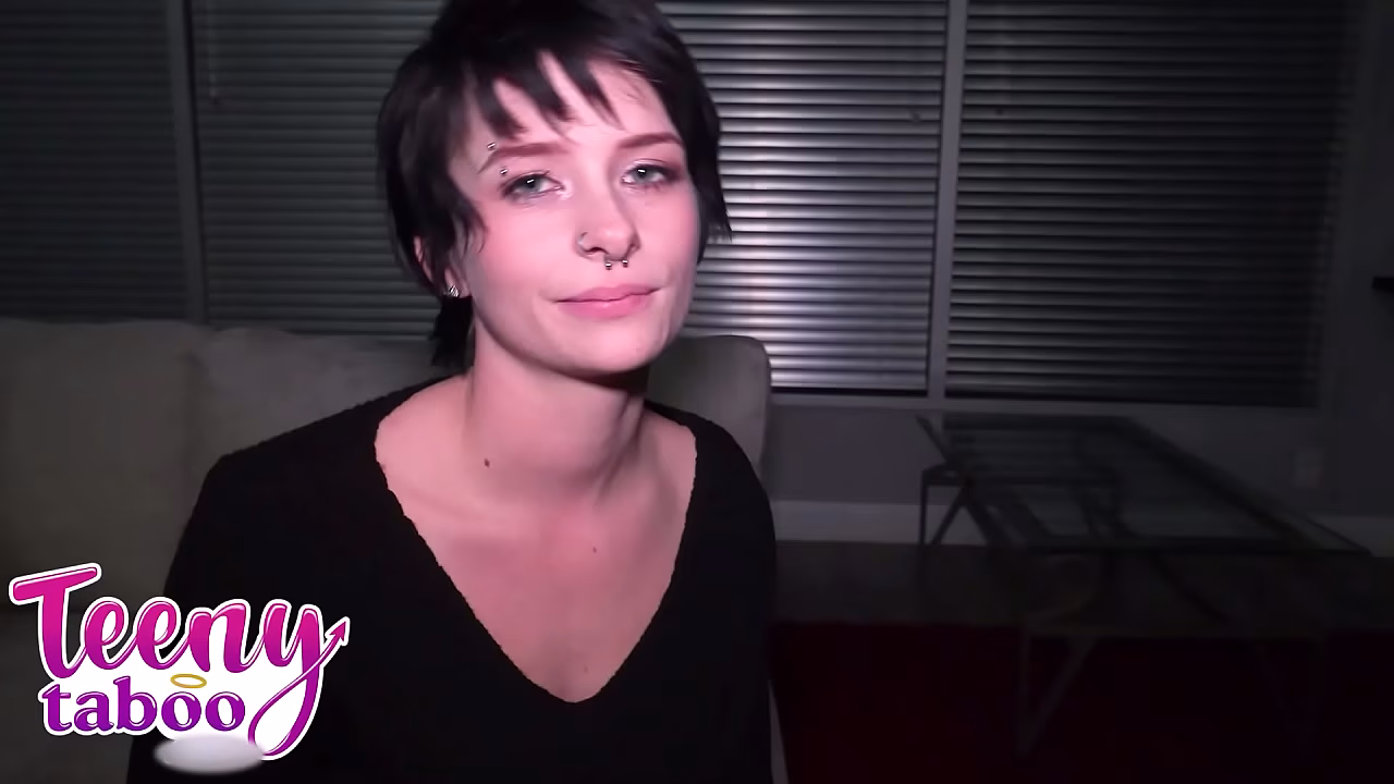 Neighbors Daughter Kitty Lynn Gets Fucked And Creampied After Lockout