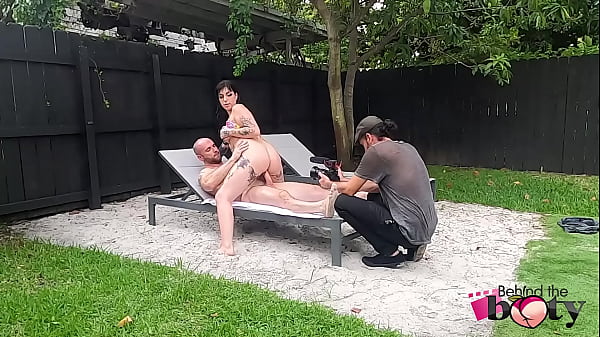 Goth alt big booty babe gets fucked muscle bound stud