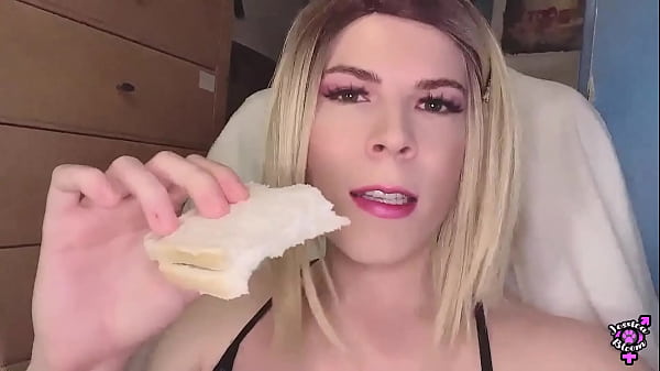 Download Video - Cooking With Jessica Bloom - Chocolate Cum Sandwiches