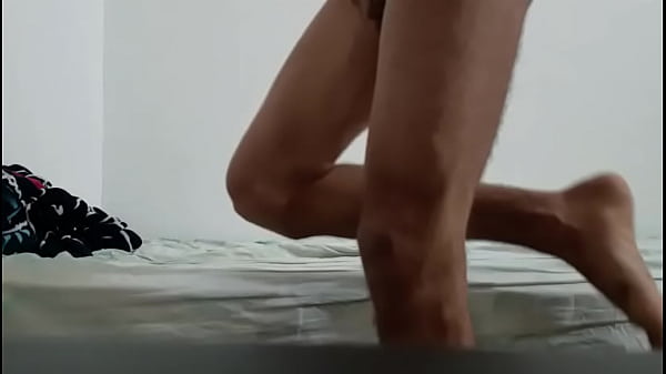 me masturbo viendo en gran culo de mi madrastra que rico es masturbase