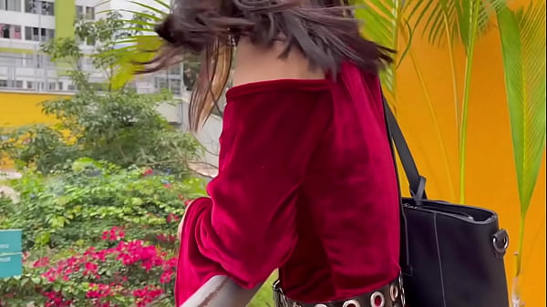 Katty sucking and getting fucked in the ass in a public parking lot - Bucaramanga, Colombia - Sara Films