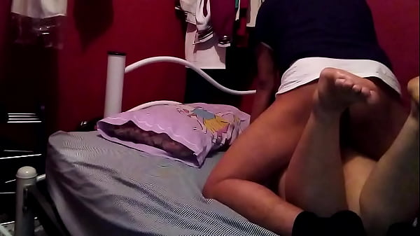 Download Video - Me la volvi a coger a escondidas de su familia deliciosa gordibuena&period;