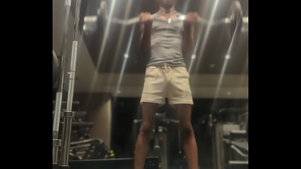 Watch TheTitusBull workout.