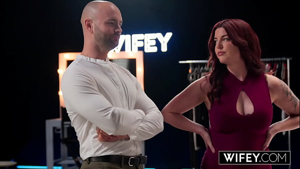 WIFEY Curvy Redheaded Hotwife Kayla Summers Gets Tag-Teamed In Front Of Hubby