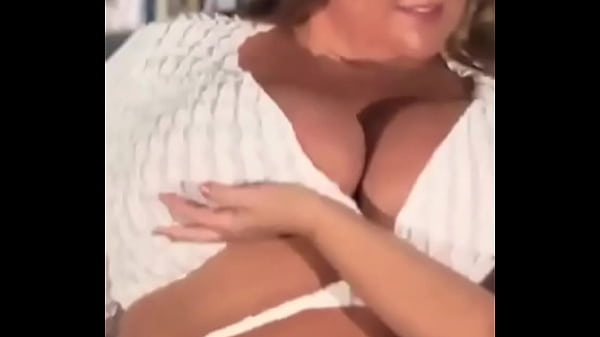We can't keep our hands off each other. Do you blame us? AmandaThickk is just so fun and soft.