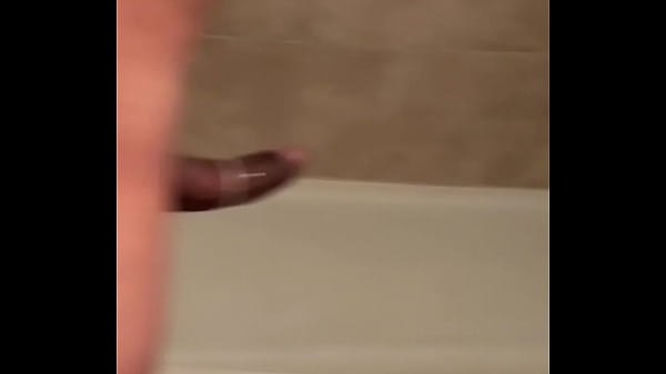 Jeune Mec Sexy Avec Une Grosse Bite Et De La Graisse