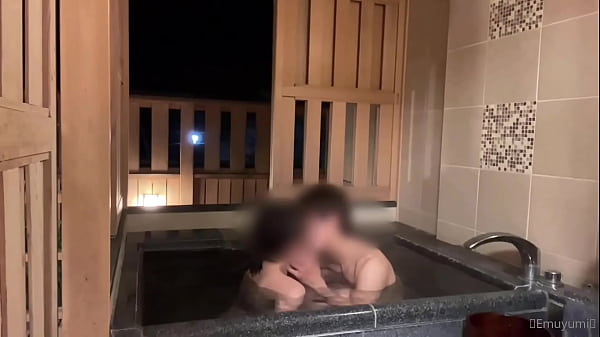 She moans a lot in the open-air bath! Creampie in a cowgirl while in full view from outside