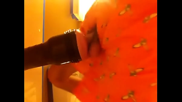 Sbattendo La Mia Fleshlight In Nuovi Scavi