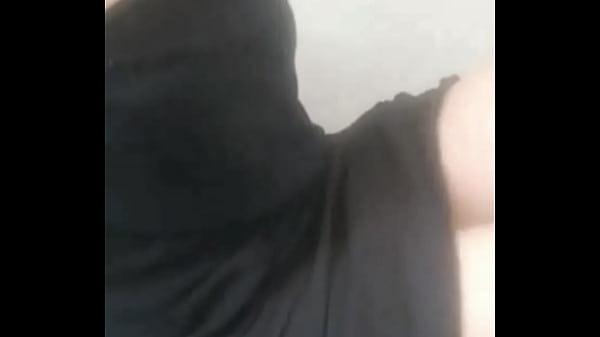 Pretty Life - White-collar workers secretly masturbate on the sofa in the lounge