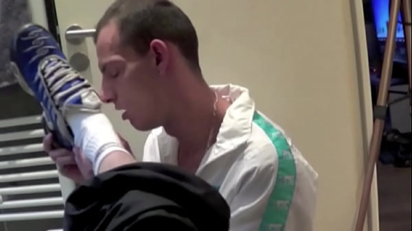 696 badboy in the bed fucking with jogging and ...