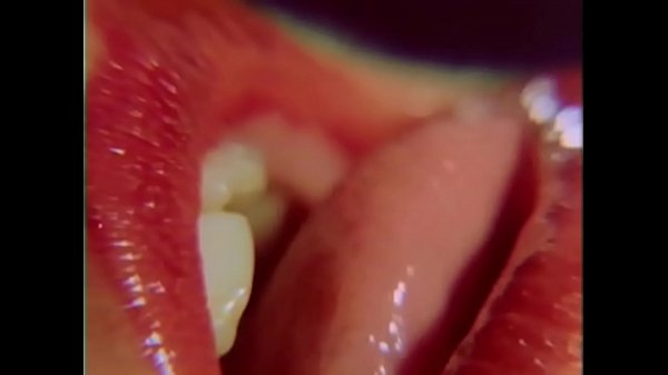 John Holmes and Lesllie Bovee have sex in a Hotel Room