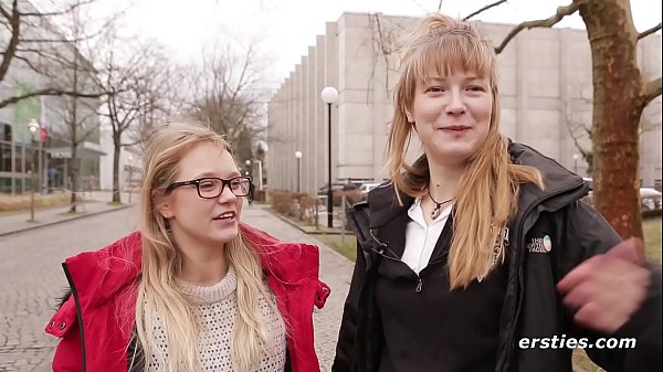 Download Video - B&uuml;cherw&uuml;rmer in der Erotikabteilung