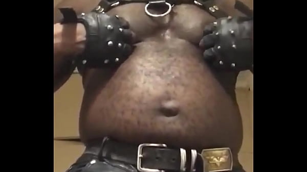 Muscle Pecs Nippleplay & Toy Session
