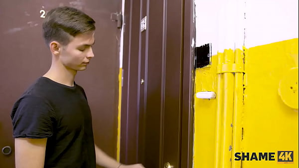 SHAME4K. Guy realizes fantasy about having sex with mature neighbor