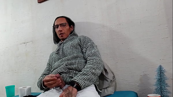 Raba Erre te muestra una bella erecci&oacute;n