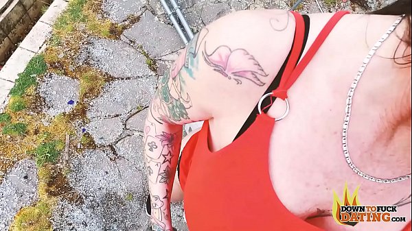 DTFdating - TATTOOED BRUNETTE MILF GETS FUCKED OUTDOORS IN DOGGY POV